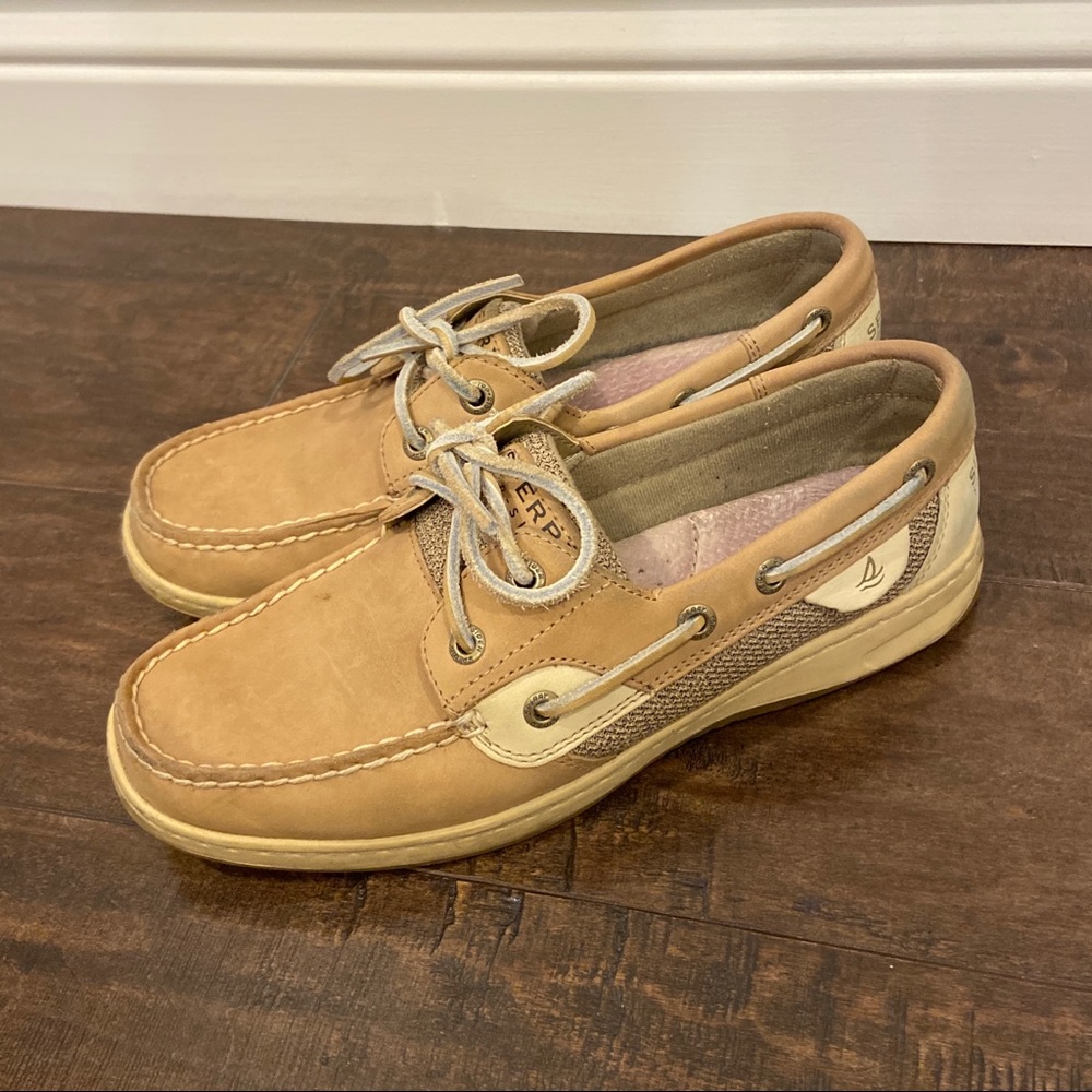 3/$50 Women’s Sperry’s size 7.5